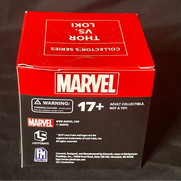 Marvel Collector's Series Thor vs. Loki Collectible Figure Loot Crate Exclusive - Picture 4 of 7